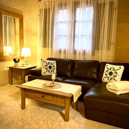 Grazzja With Pool Case de vacanță *