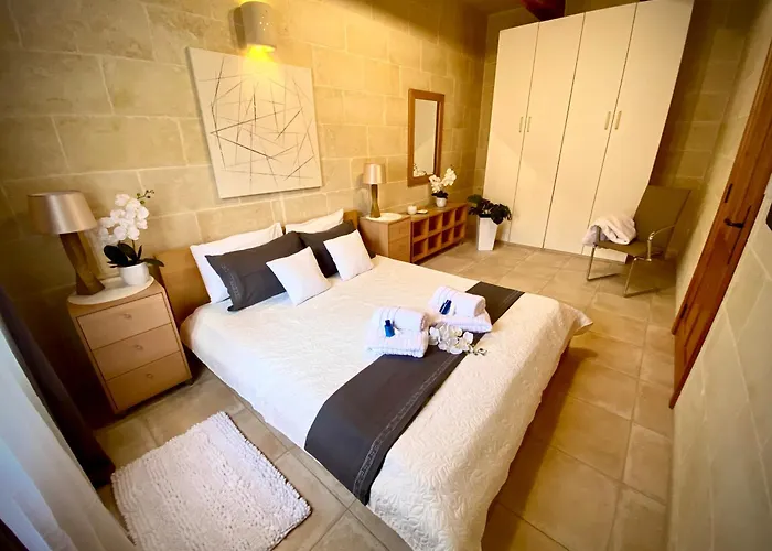 Nyaraló Grazzja With Pool Qala